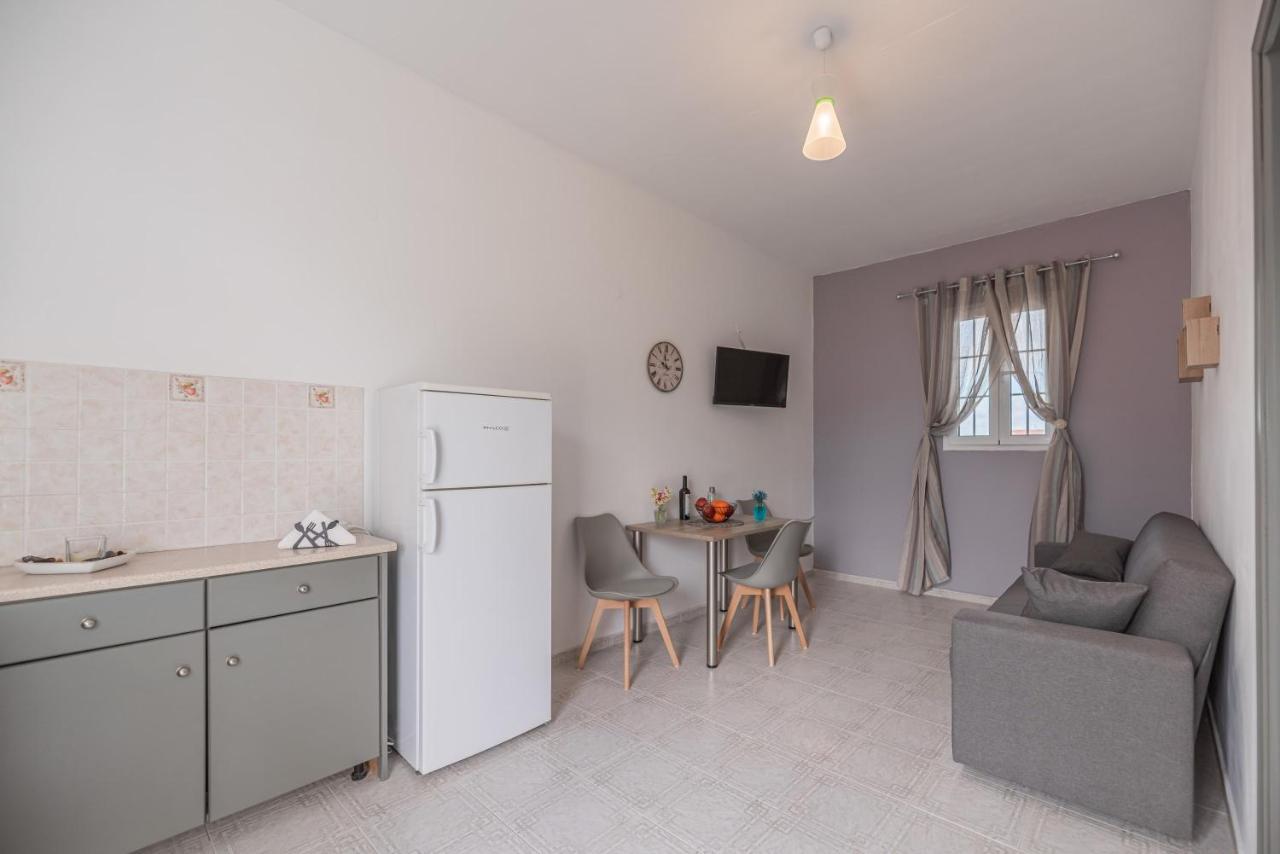 Rhodes Archaggelos Retreat-Nest Among Garden 아크앤젤로스 외부 사진